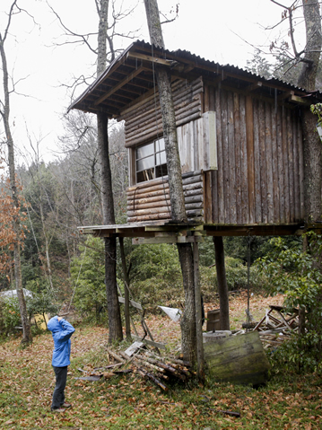 森の楽校で作成した小屋